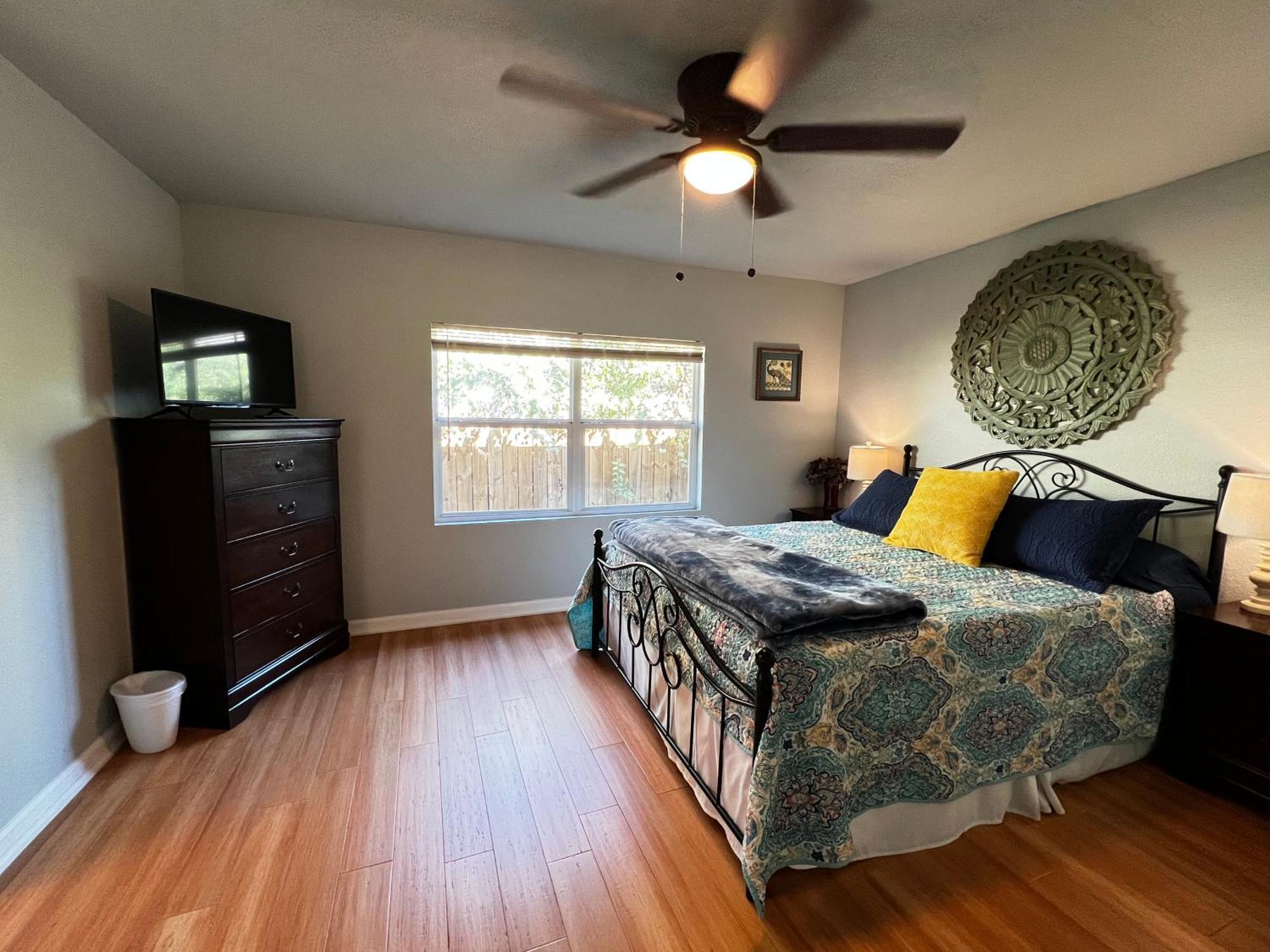 Boho Bliss- Cozy Private Room 2 Miles From Alamodome! ซานอันโตนิโอ ภายนอก รูปภาพ